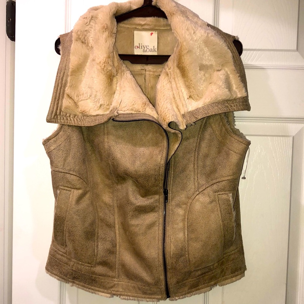 Olive & Oak Faux Fur Vest